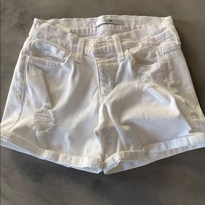 Joe’s jeans shorts 🤍